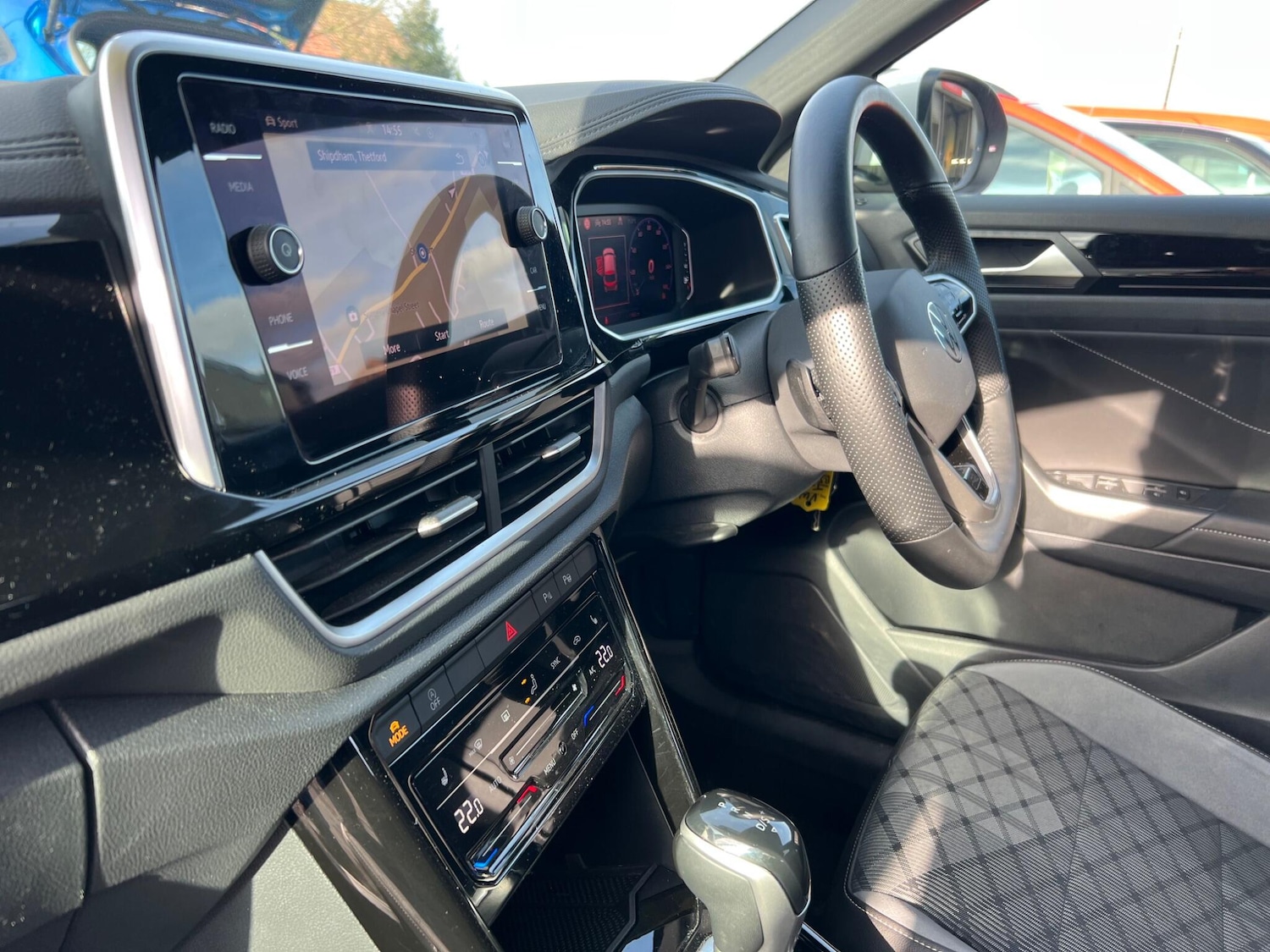 Used Volkswagen T-Roc 2023 for sale - 77267618: Photo 52