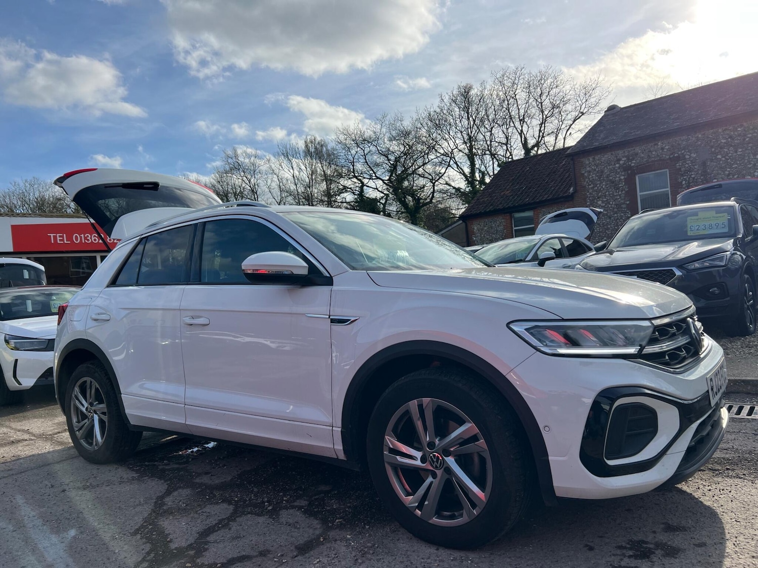 Used Volkswagen T-Roc 2023 for sale - 77267618: Photo 75