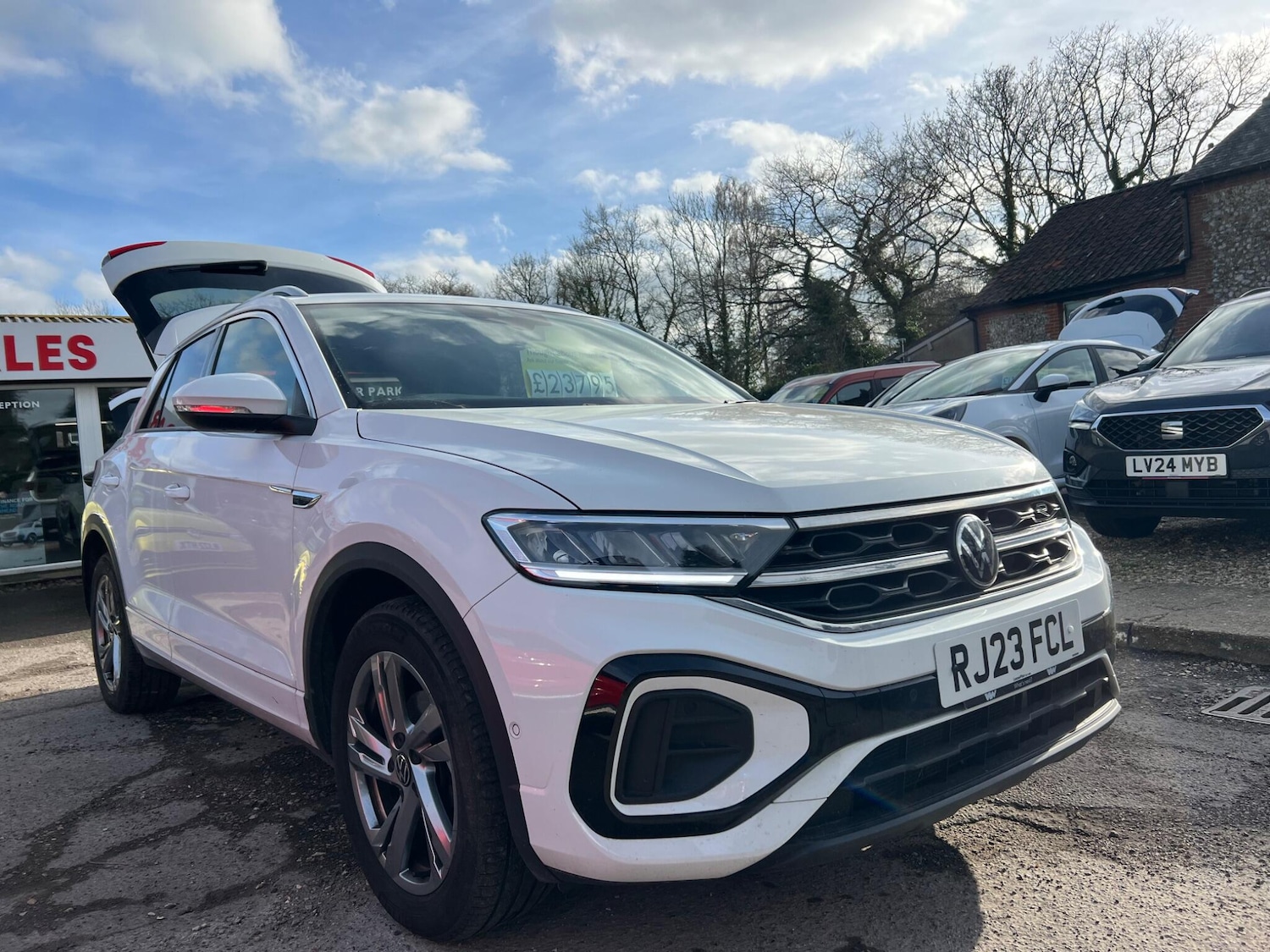 Used Volkswagen T-Roc 2023 for sale - 77267618: Photo 78