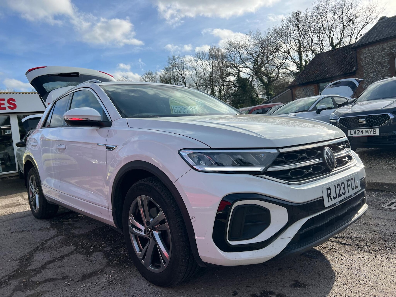 Used Volkswagen T-Roc 2023 for sale - 77267618: Photo 79