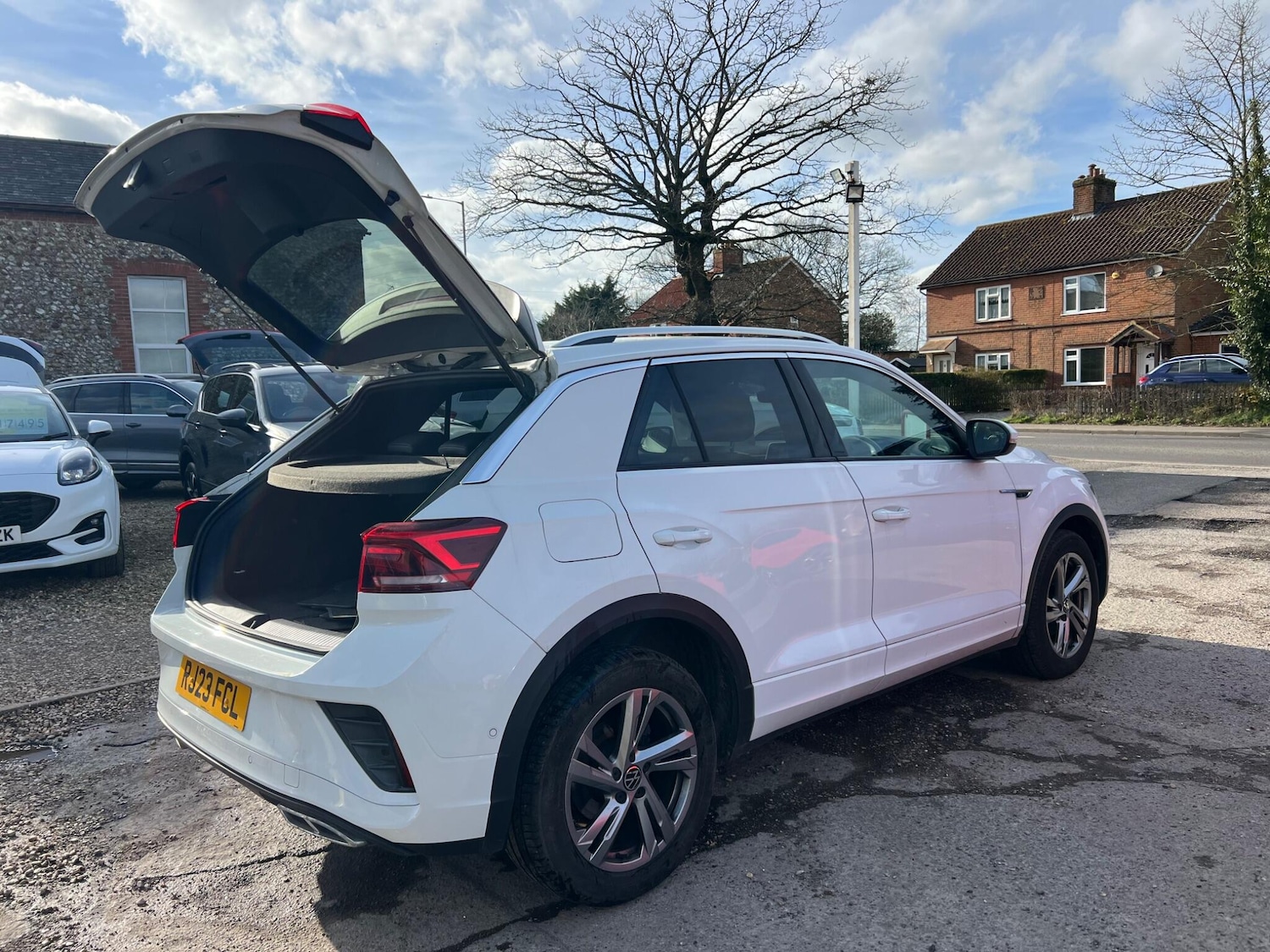 Used Volkswagen T-Roc 2023 for sale - 77267618: Photo 88