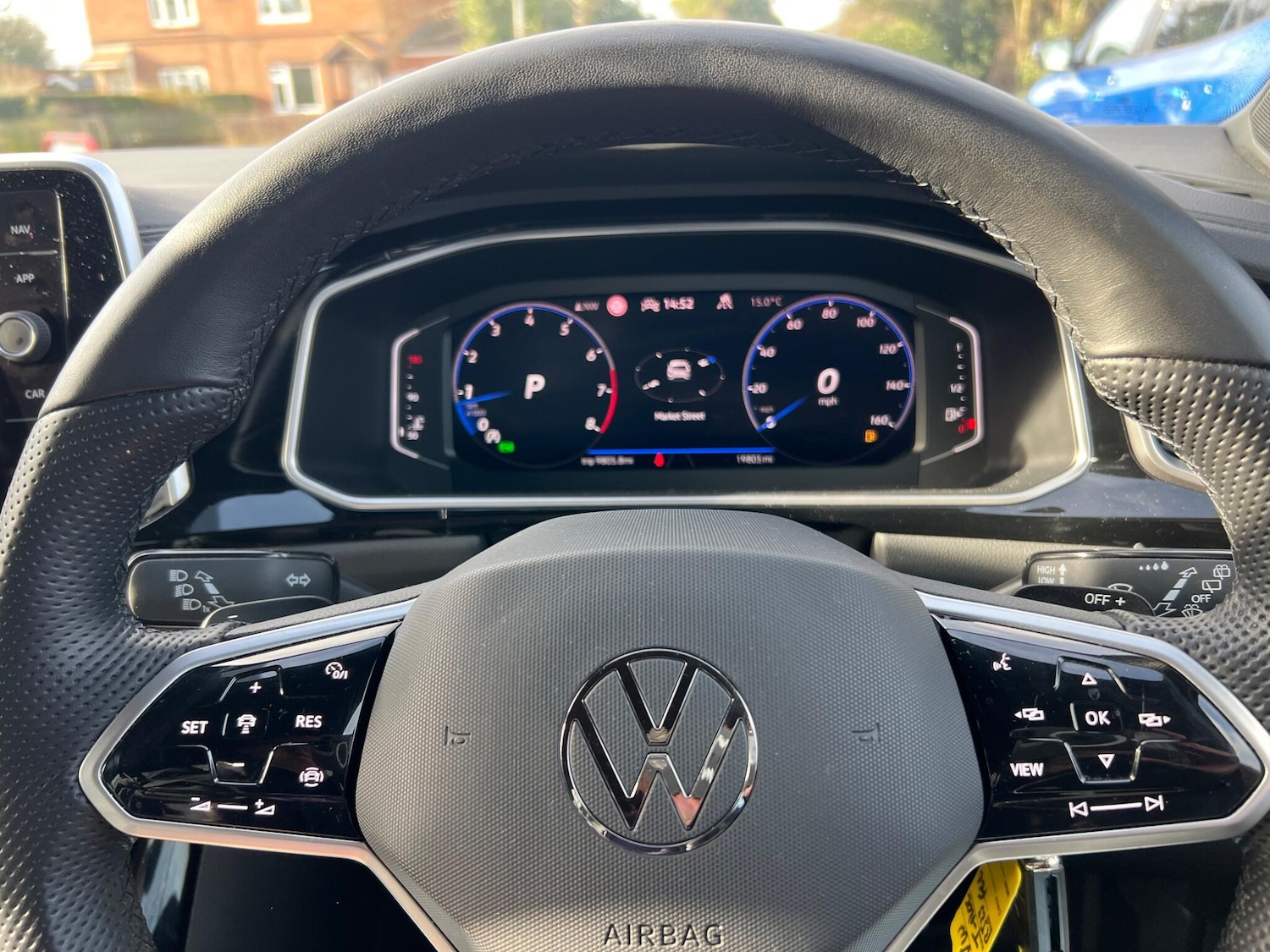 Used Volkswagen T-Roc 2023 for sale - 77267618: Photo 93