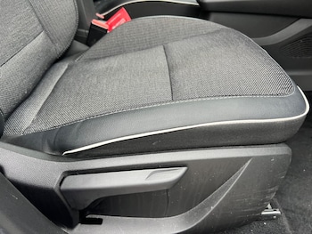 Used Renault Captur 2023 for sale - 76121375: Photo