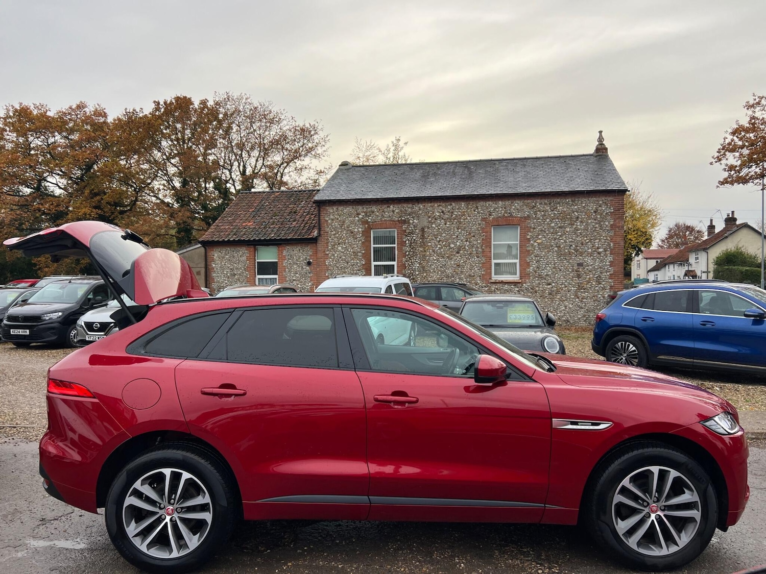 Used Jaguar F-Pace 2017 for sale - 76498844: Photo 14