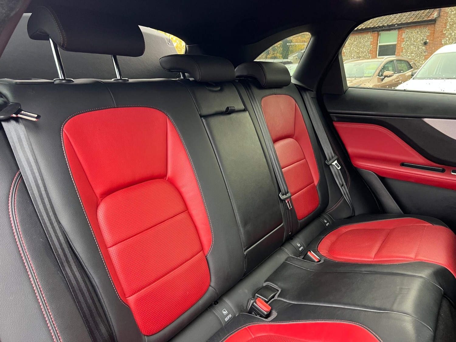 Used Jaguar F-Pace 2017 for sale - 76498844: Photo 15