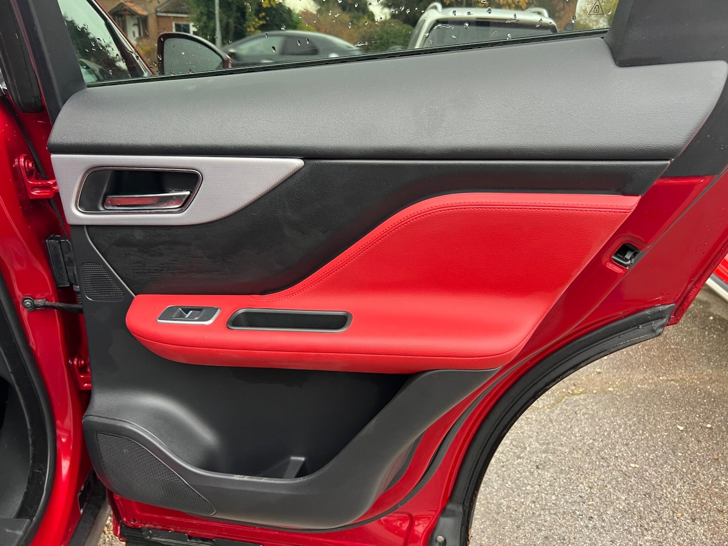 Used Jaguar F-Pace 2017 for sale - 76498844: Photo 16