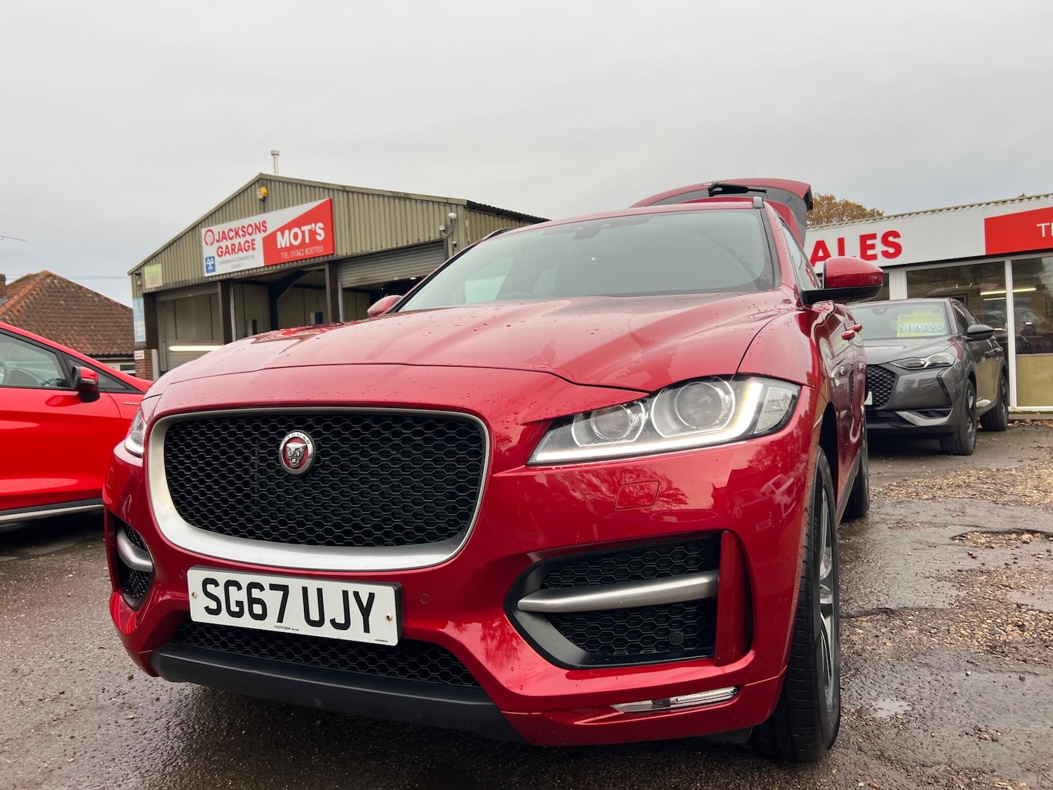 Used Jaguar F-Pace 2017 for sale - 76498844: Photo 33