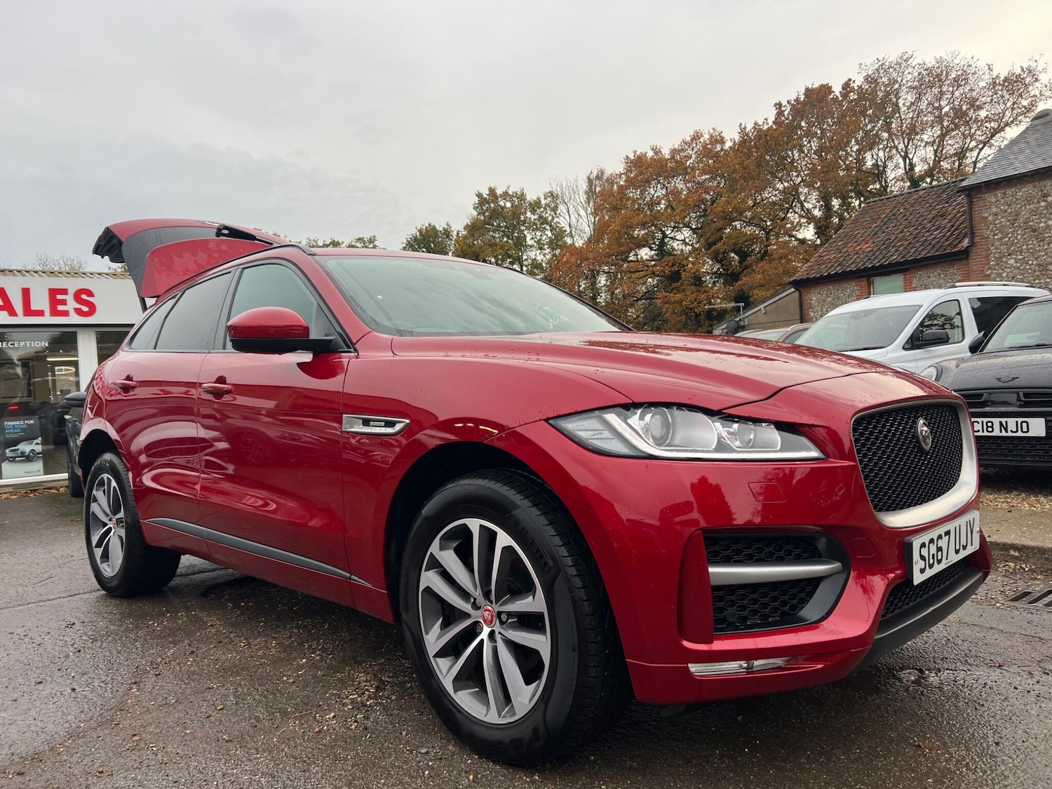 Used Jaguar F-Pace 2017 for sale - 76498844: Photo 35