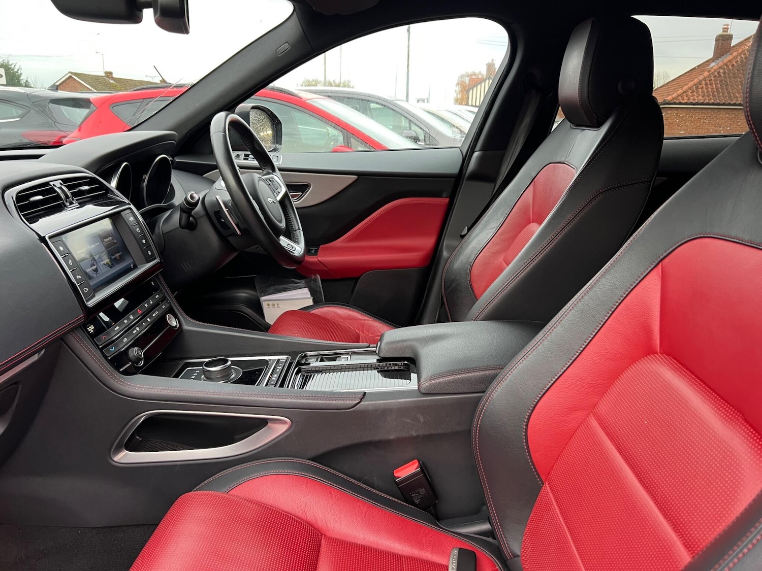 Used Jaguar F-Pace 2017 for sale - 76498844: Photo 41