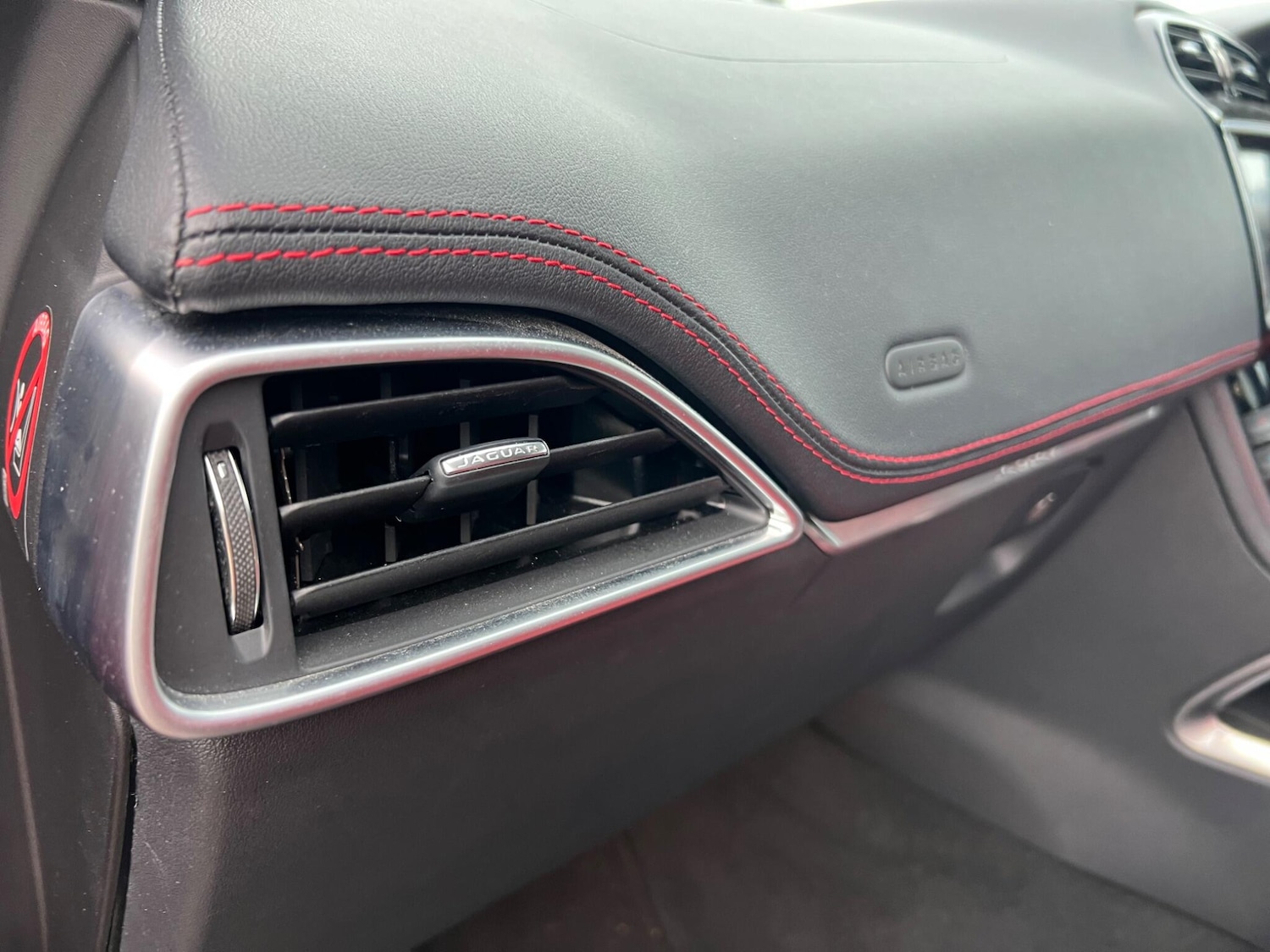 Used Jaguar F-Pace 2017 for sale - 76498844: Photo 43