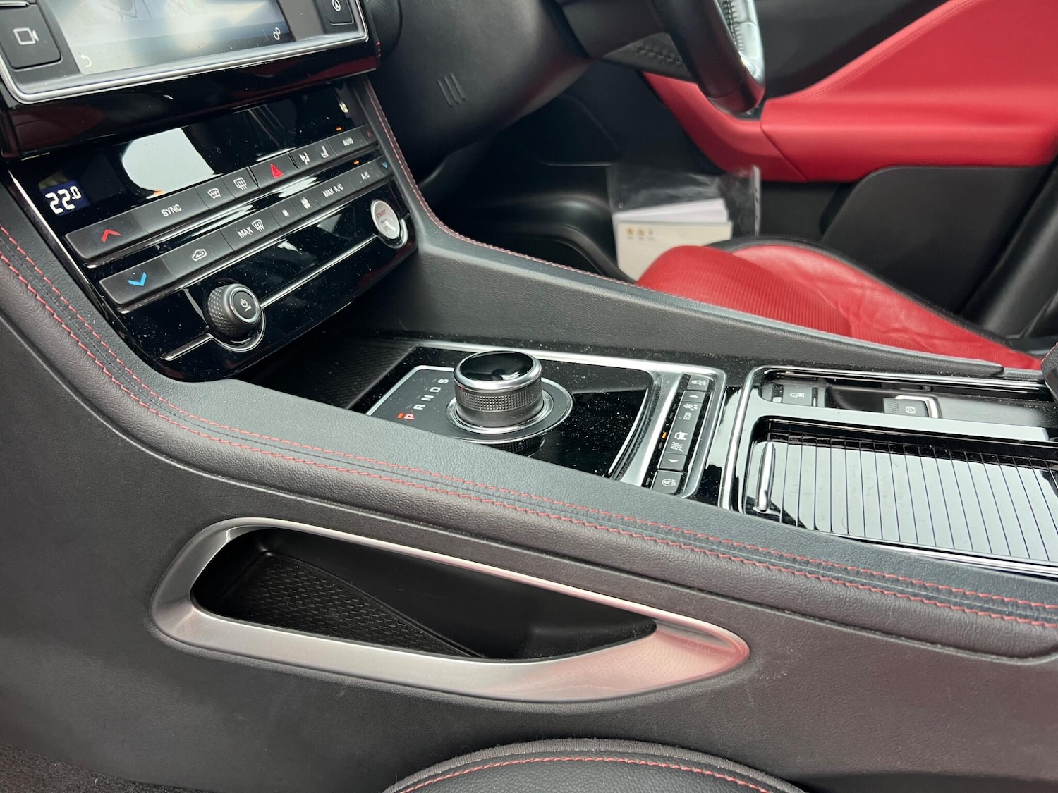 Used Jaguar F-Pace 2017 for sale - 76498844: Photo 45