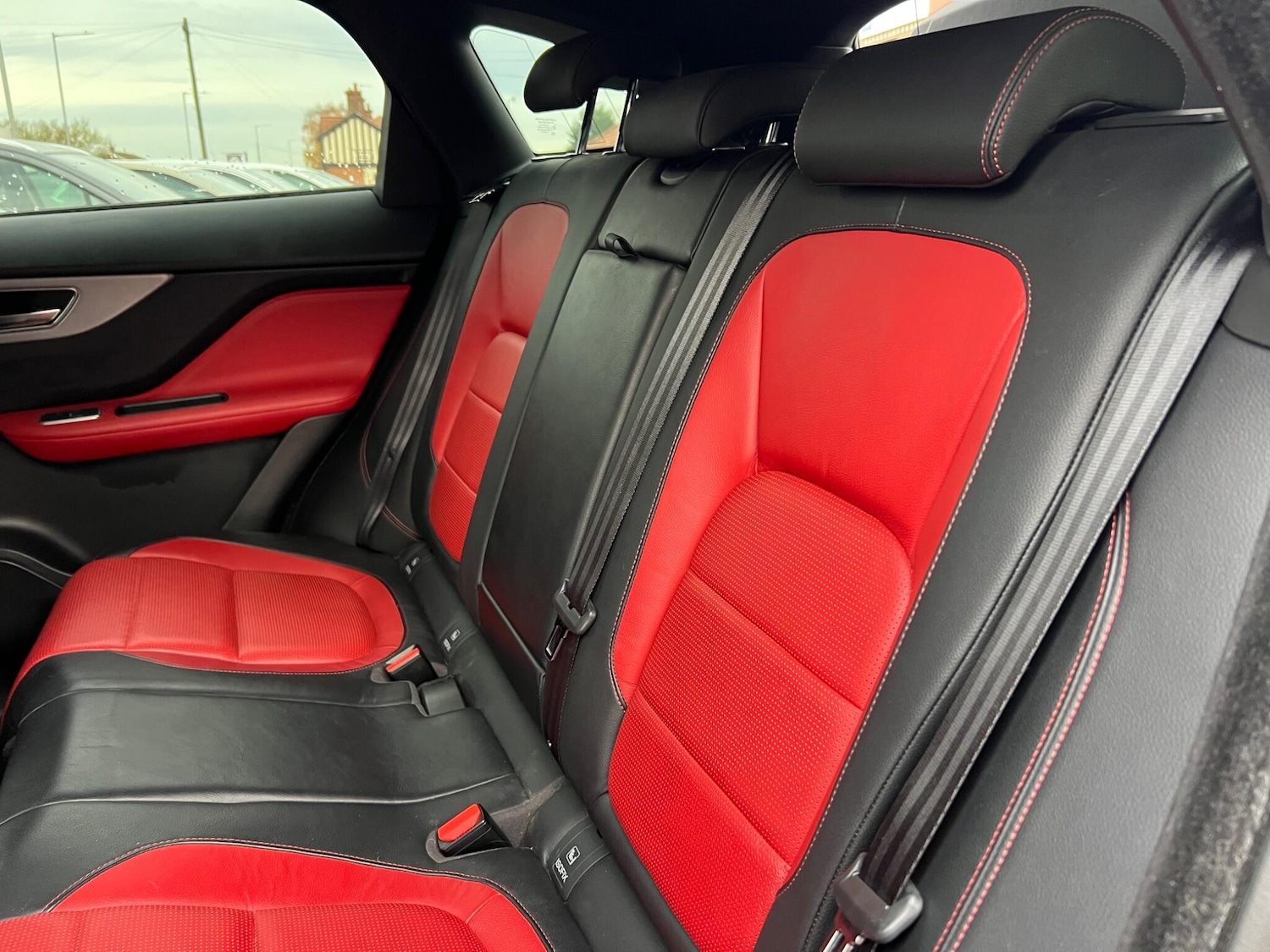 Used Jaguar F-Pace 2017 for sale - 76498844: Photo 55