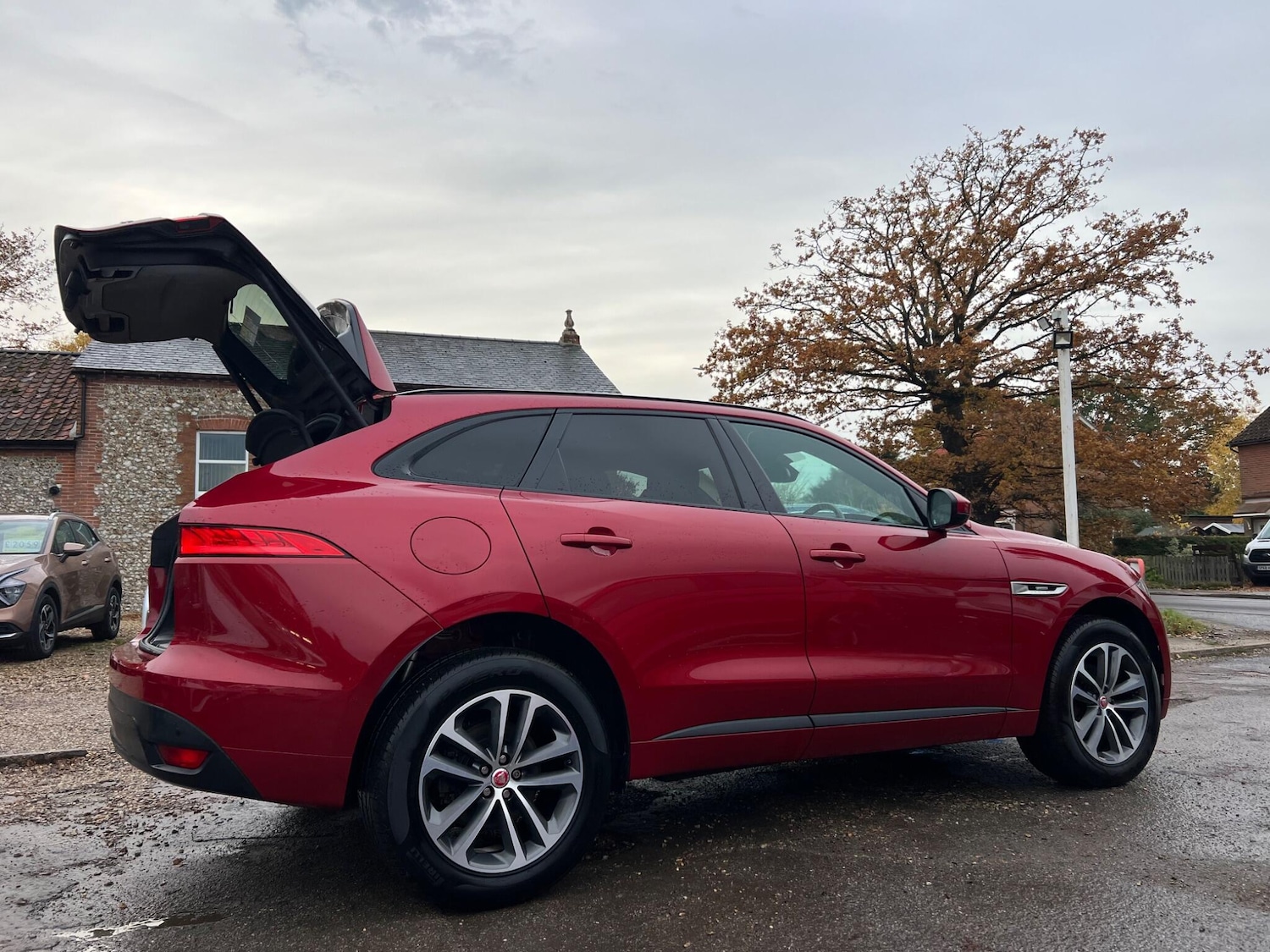Used Jaguar F-Pace 2017 for sale - 76498844: Photo 64