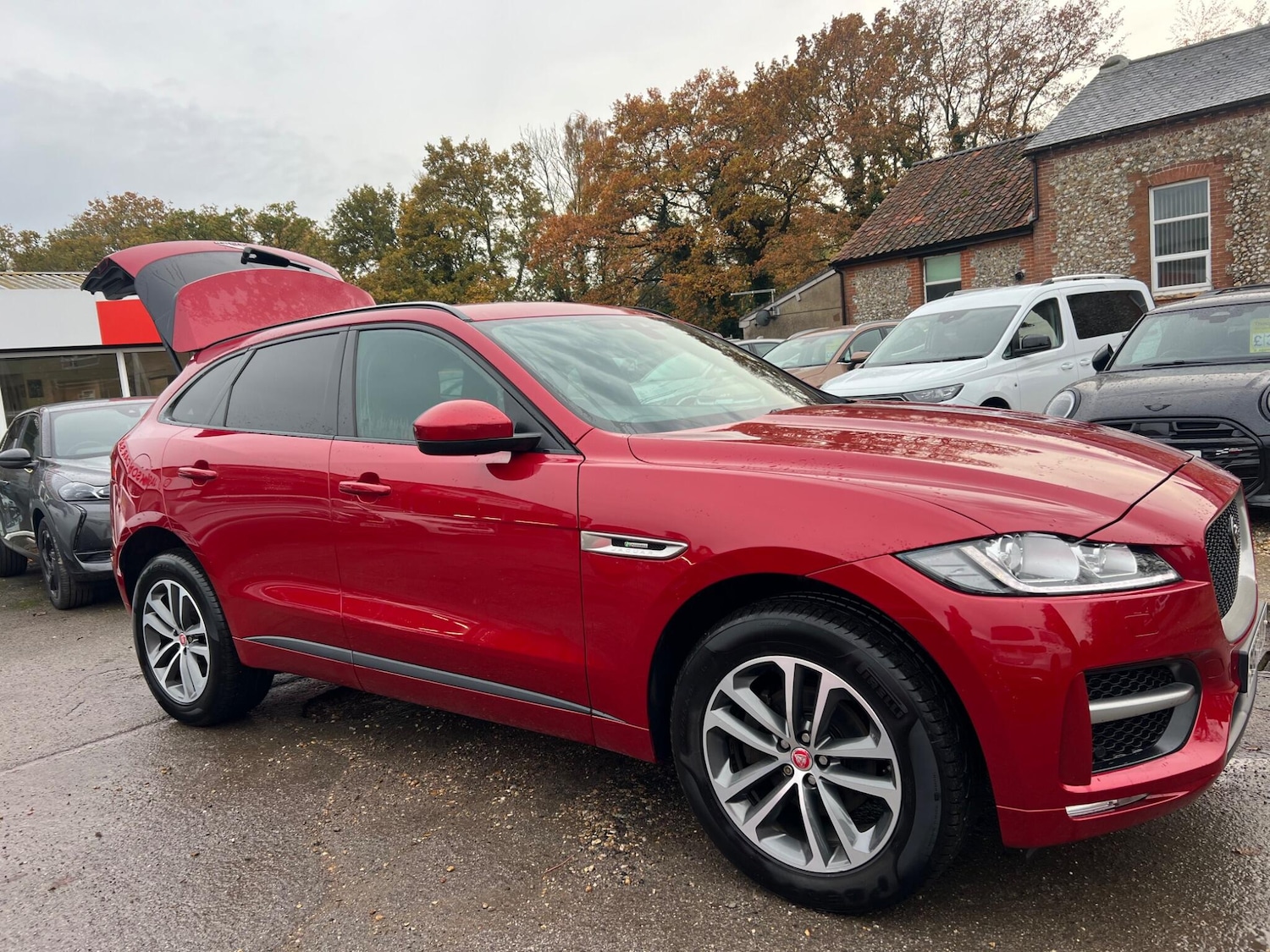 Used Jaguar F-Pace 2017 for sale - 76498844: Photo 71