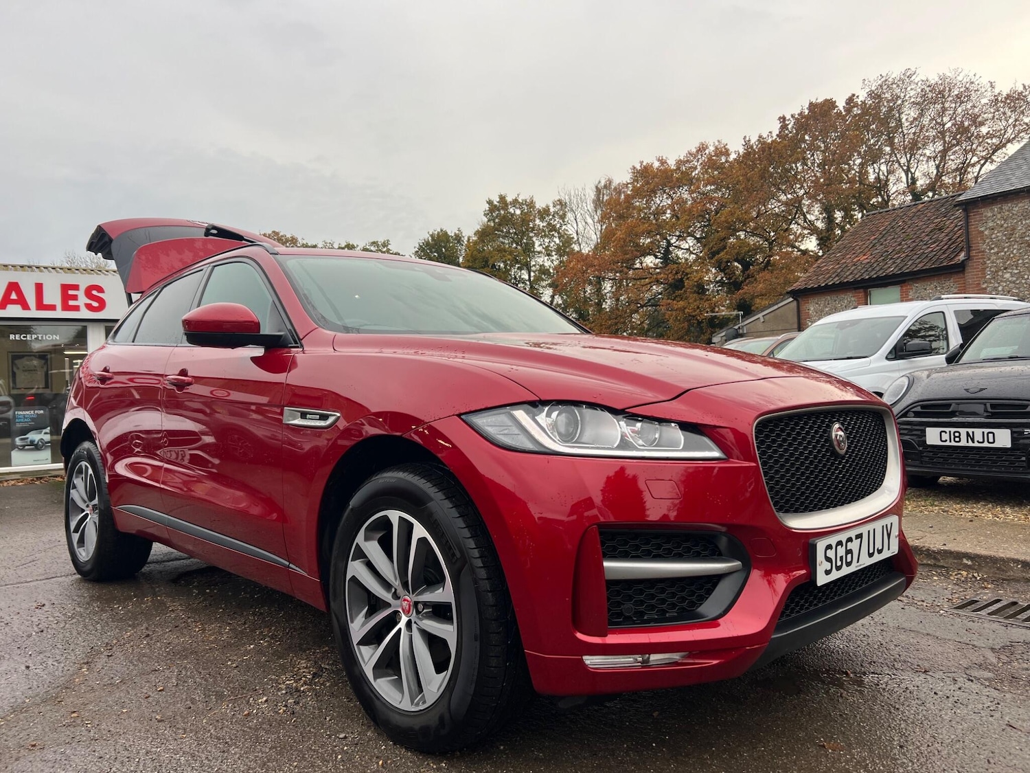 Used Jaguar F-Pace 2017 for sale - 76498844: Photo 77