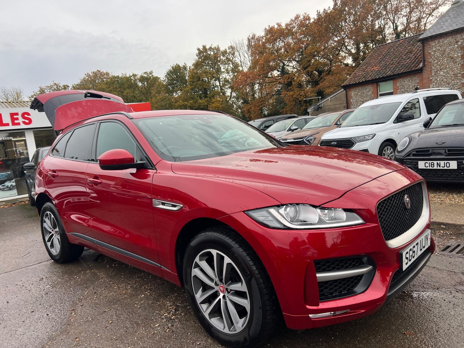 Used Jaguar F-Pace 2017 for sale - 76498844: Photo 79