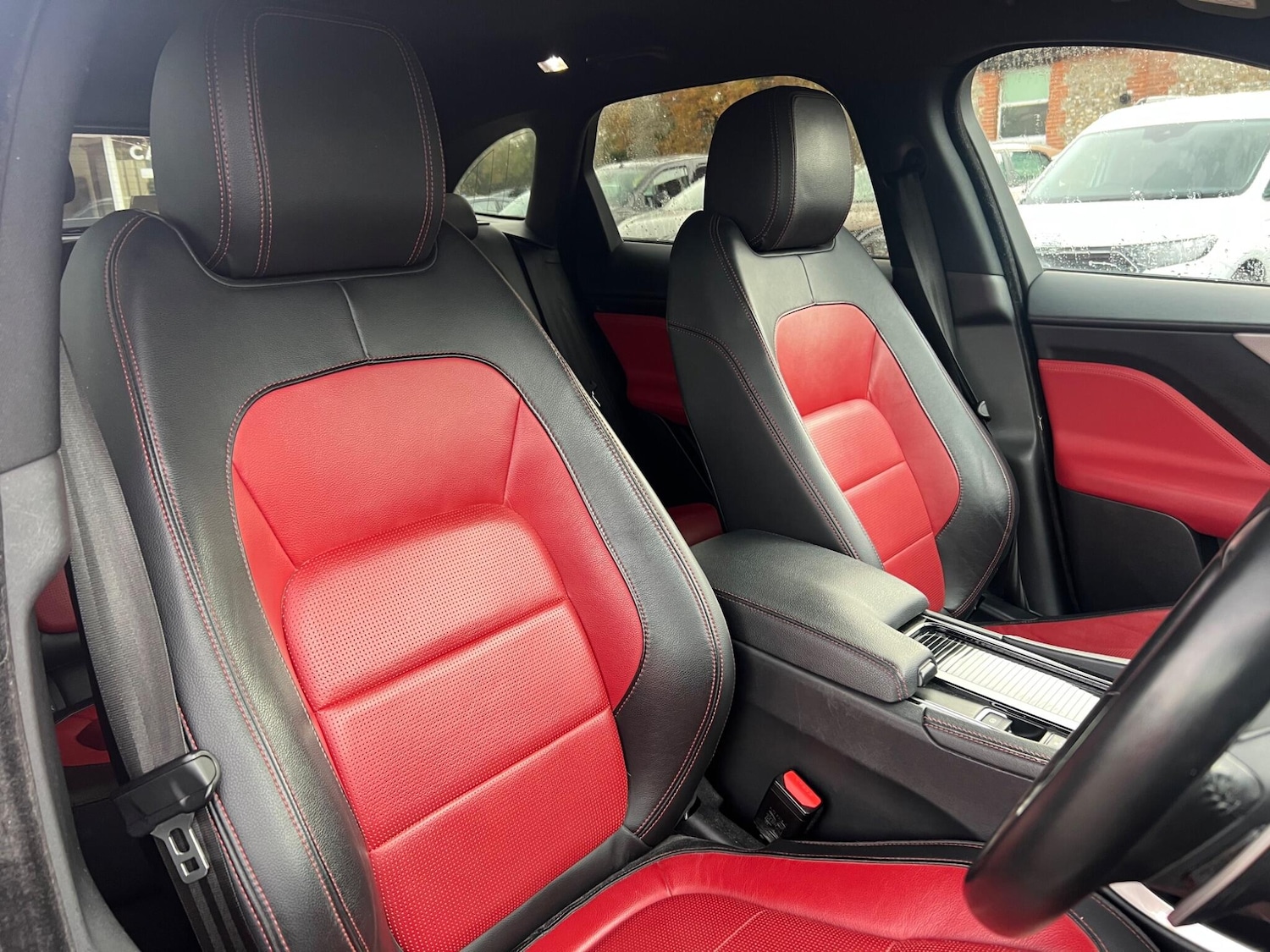 Used Jaguar F-Pace 2017 for sale - 76498844: Photo 90