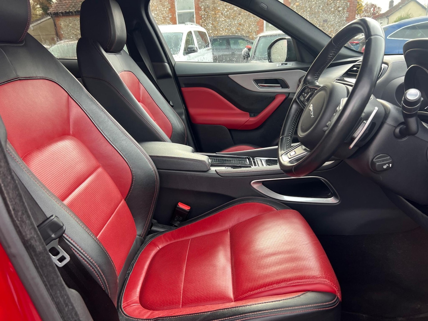 Used Jaguar F-Pace 2017 for sale - 76498844: Photo 92