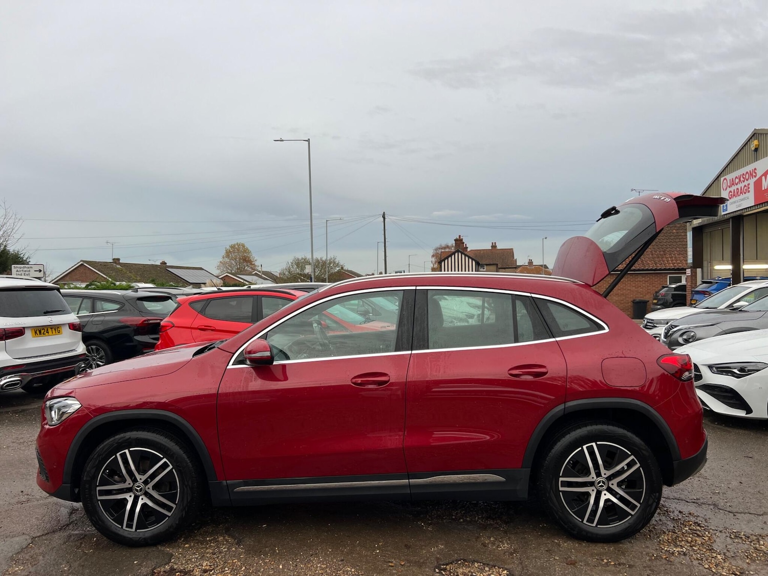 Used Mercedes-Benz GLA 2023 for sale - 76361071: Photo 3