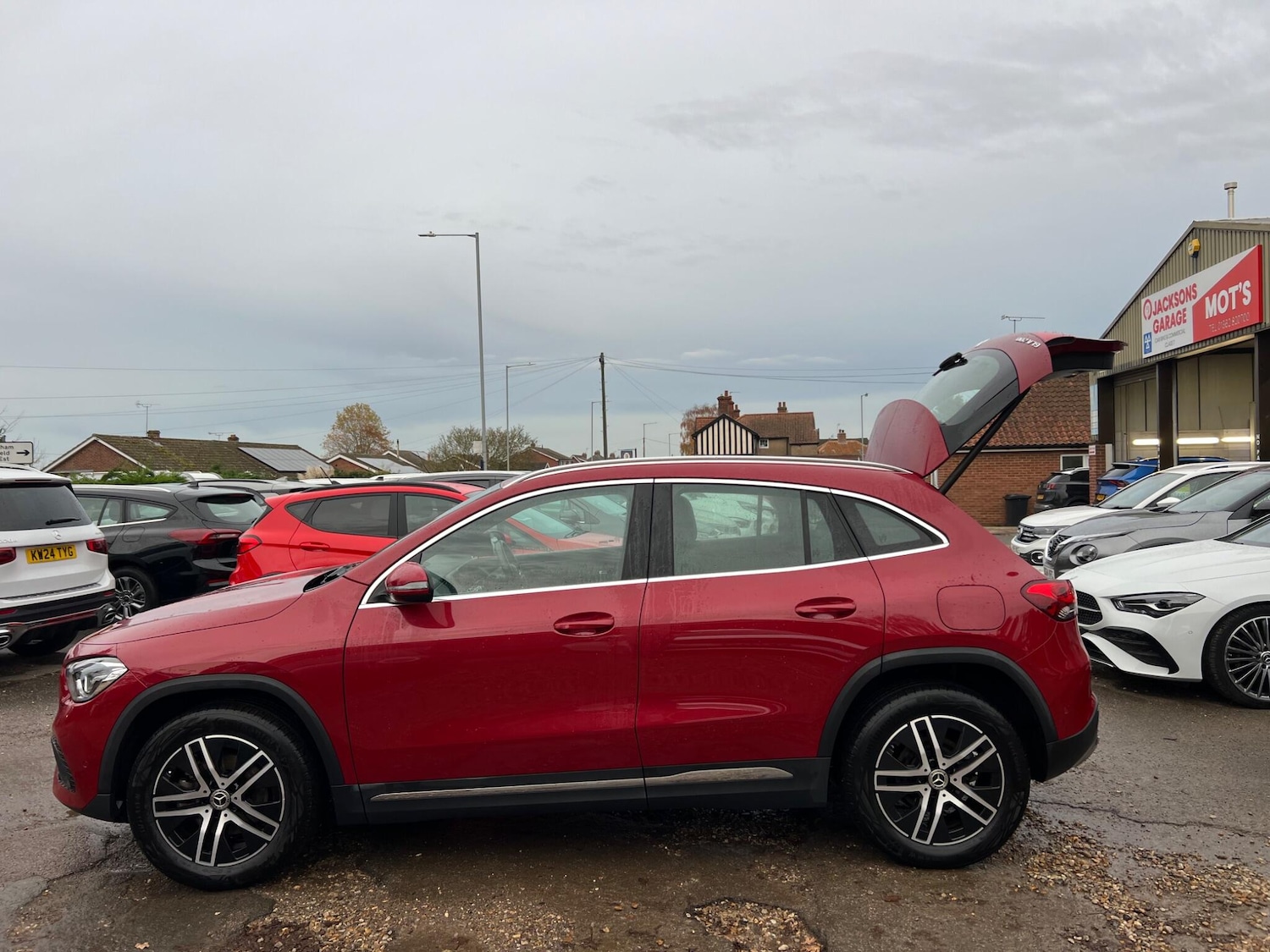 Used Mercedes-Benz GLA 2023 for sale - 76361071: Photo 4