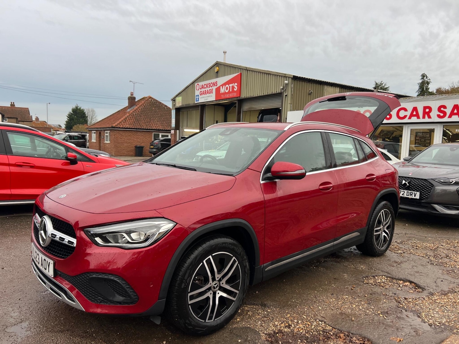 Used Mercedes-Benz GLA 2023 for sale - 76361071: Photo 8