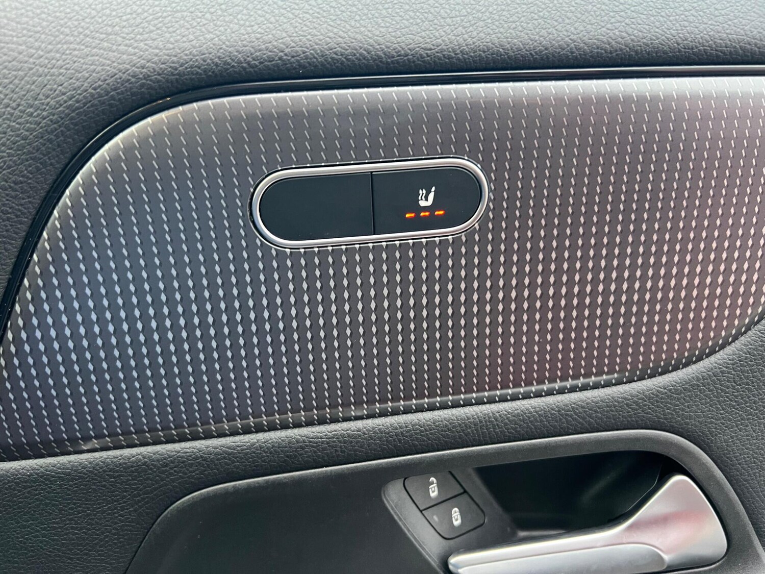 Used Mercedes-Benz GLA 2023 for sale - 76361071: Photo 95