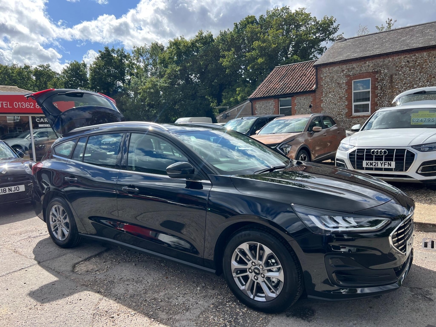 Used Ford Focus for sale - 76988918: Photo 2