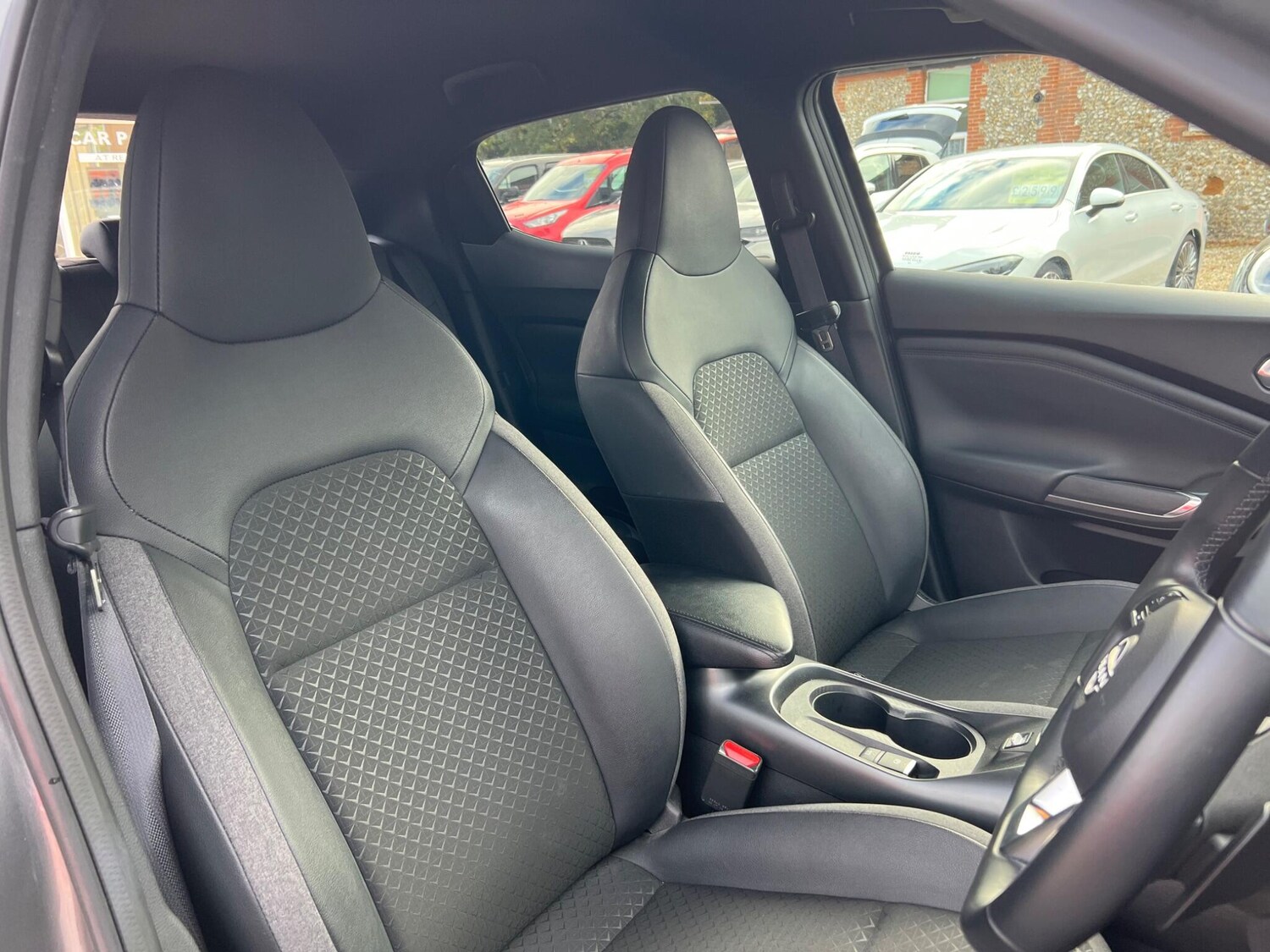 Used Nissan Juke 2024 for sale - 76240278: Photo 25