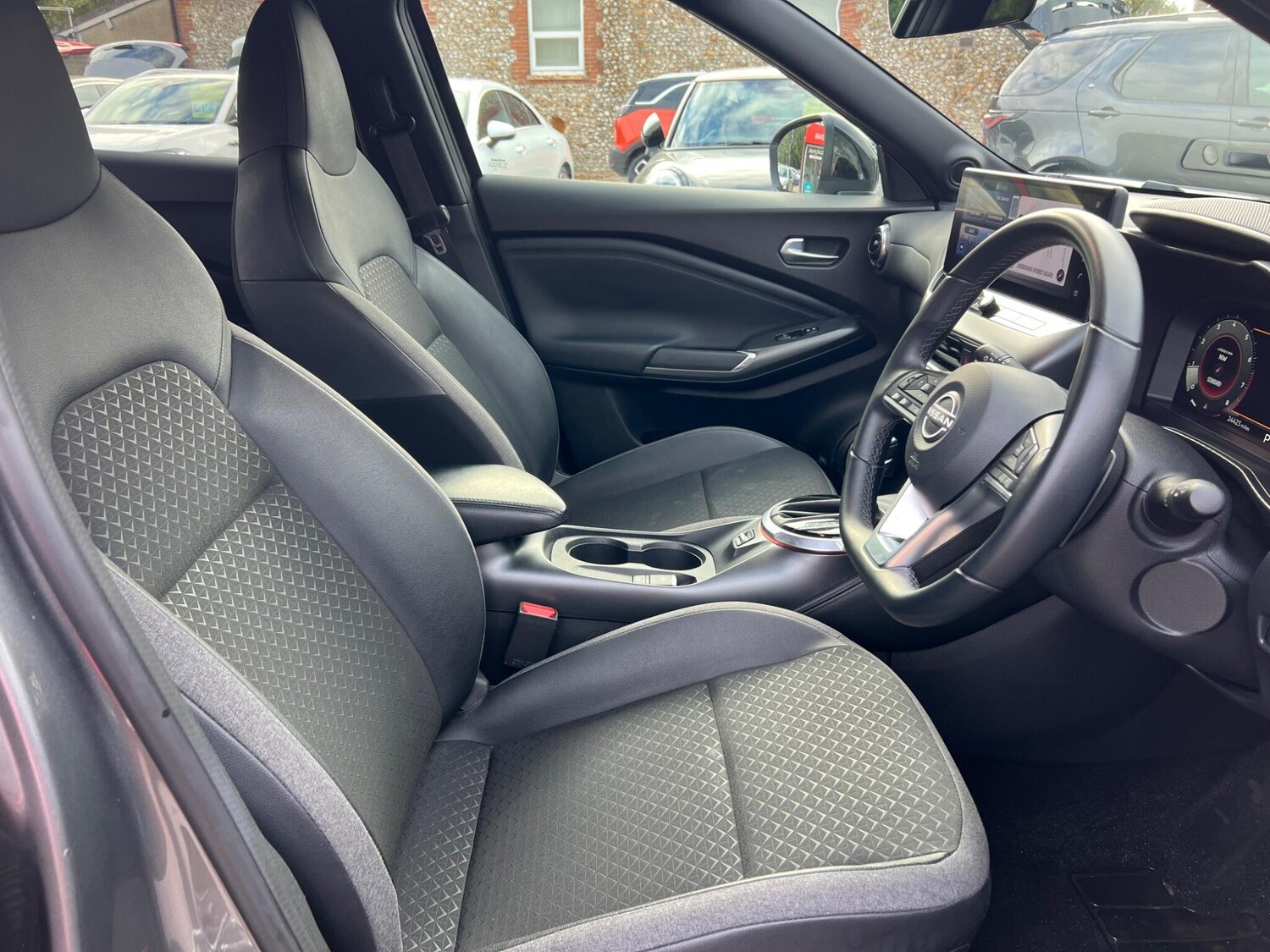 Used Nissan Juke 2024 for sale - 76240278: Photo 30