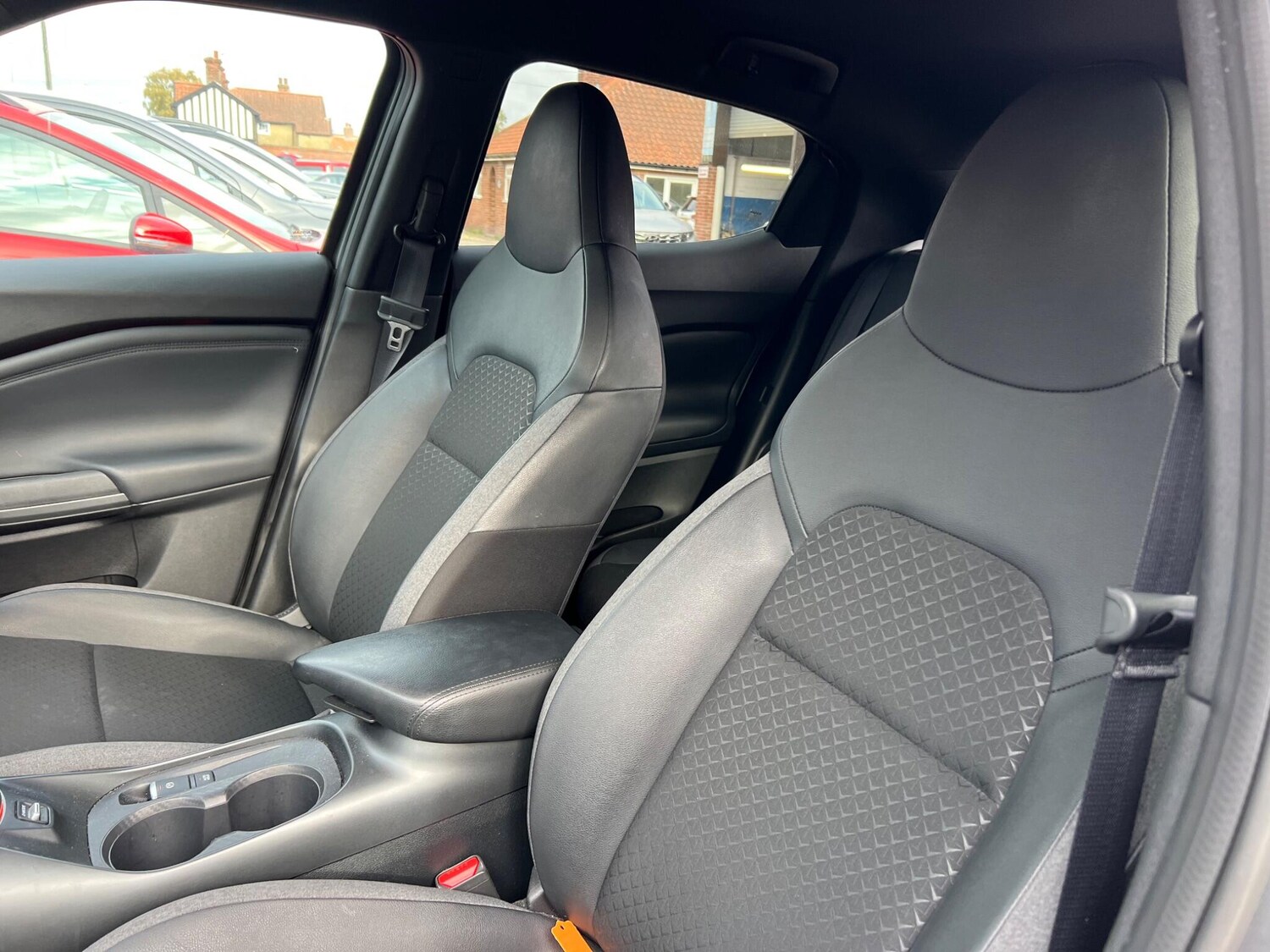 Used Nissan Juke 2024 for sale - 76240278: Photo 65