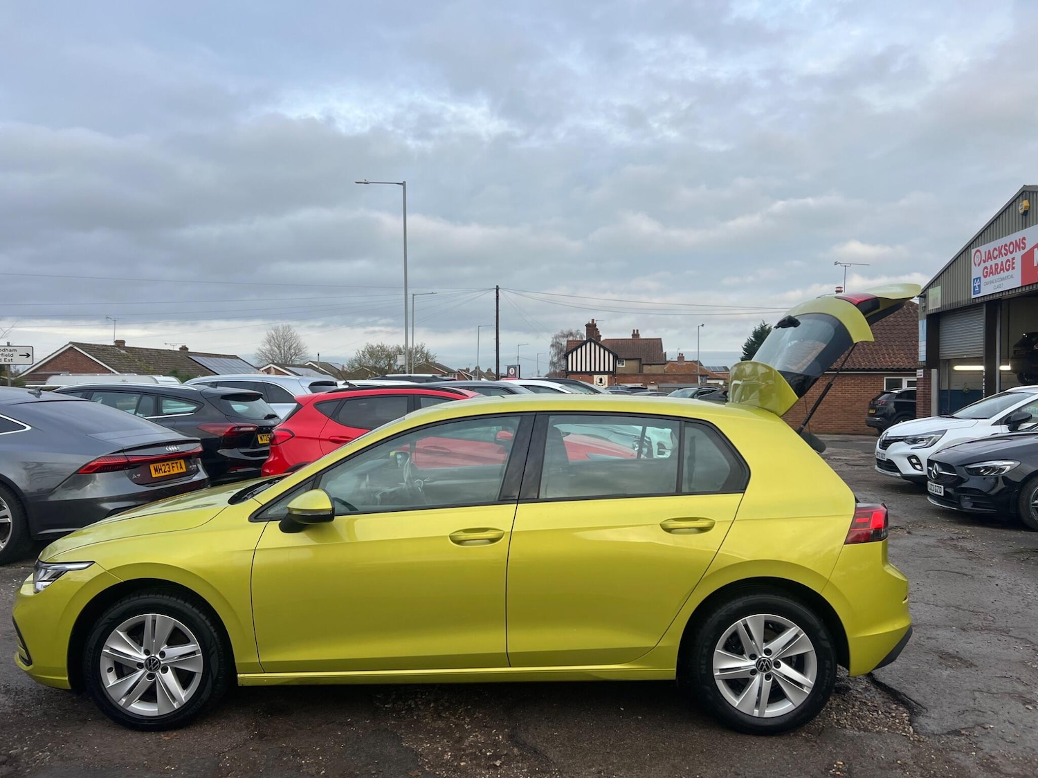 Used Volkswagen Golf 2022 for sale - 76850355: Photo 74