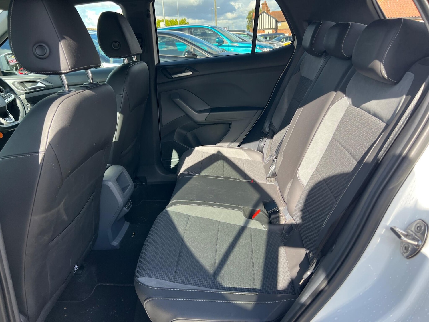 Used Volkswagen T-Cross 2019 for sale - 76993215: Photo 28