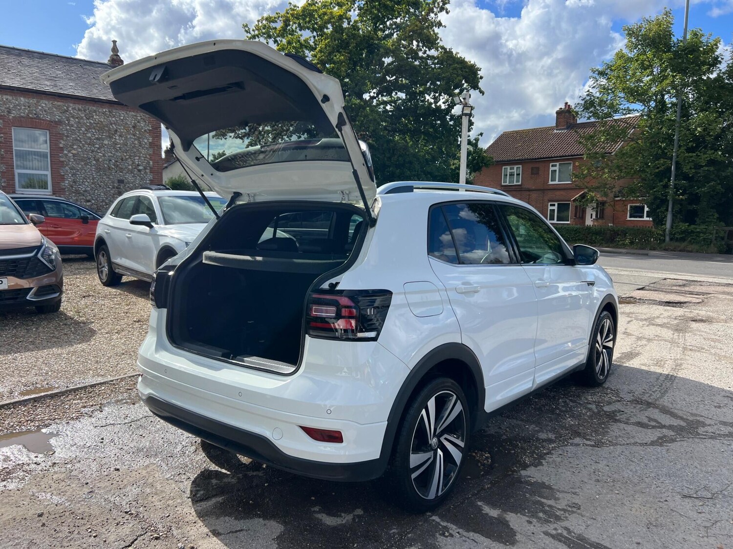 Used Volkswagen T-Cross 2019 for sale - 76993215: Photo 85