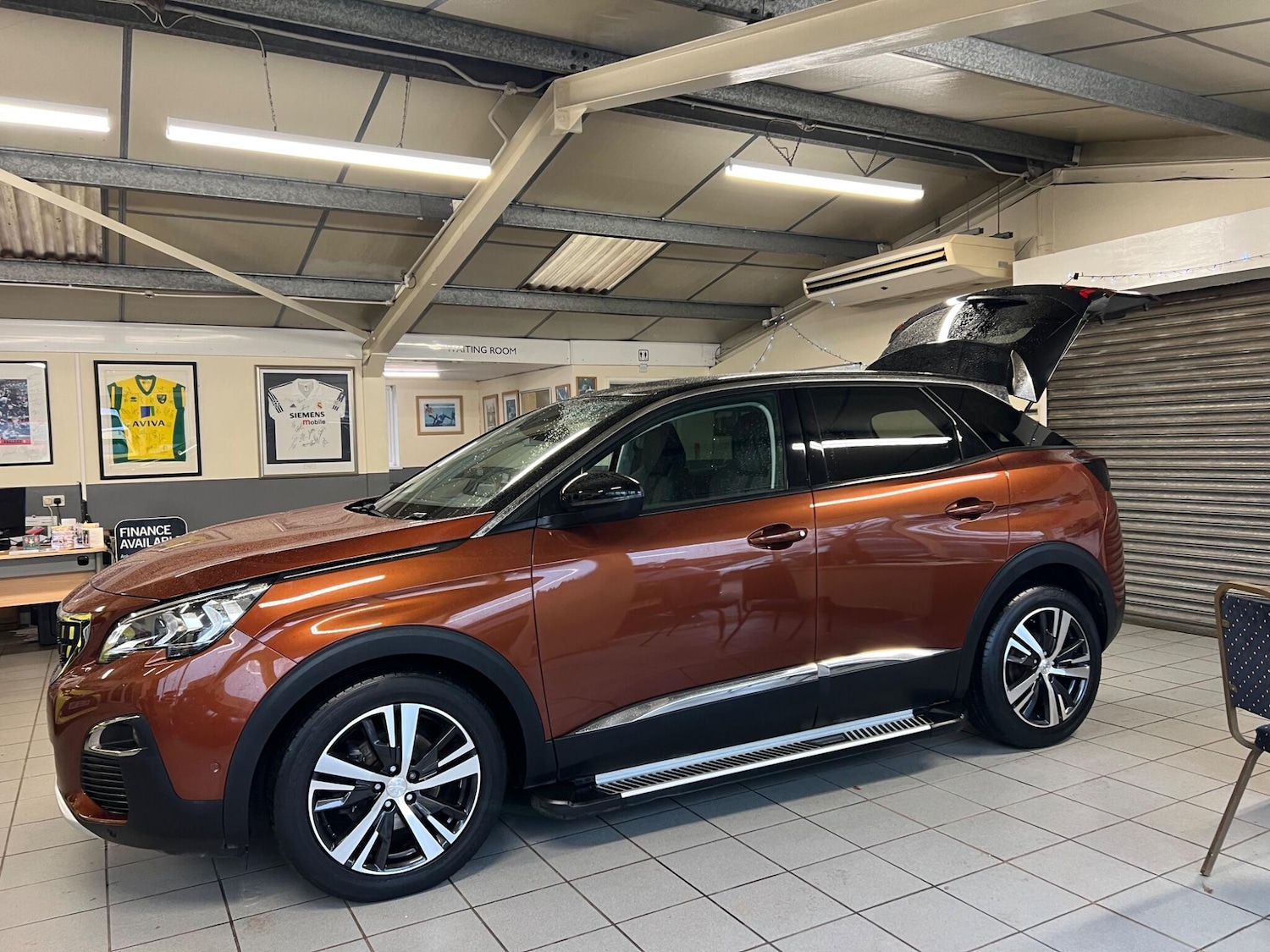 Used Peugeot 3008 2017 for sale - 76976611: Photo 8