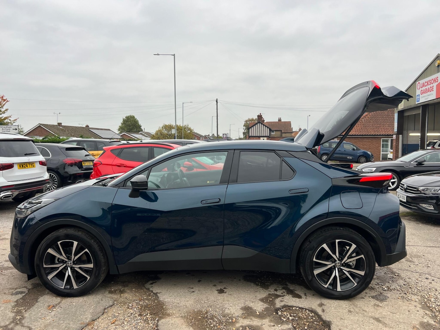 Used Toyota C-HR 2025 for sale - 76239009: Photo 20