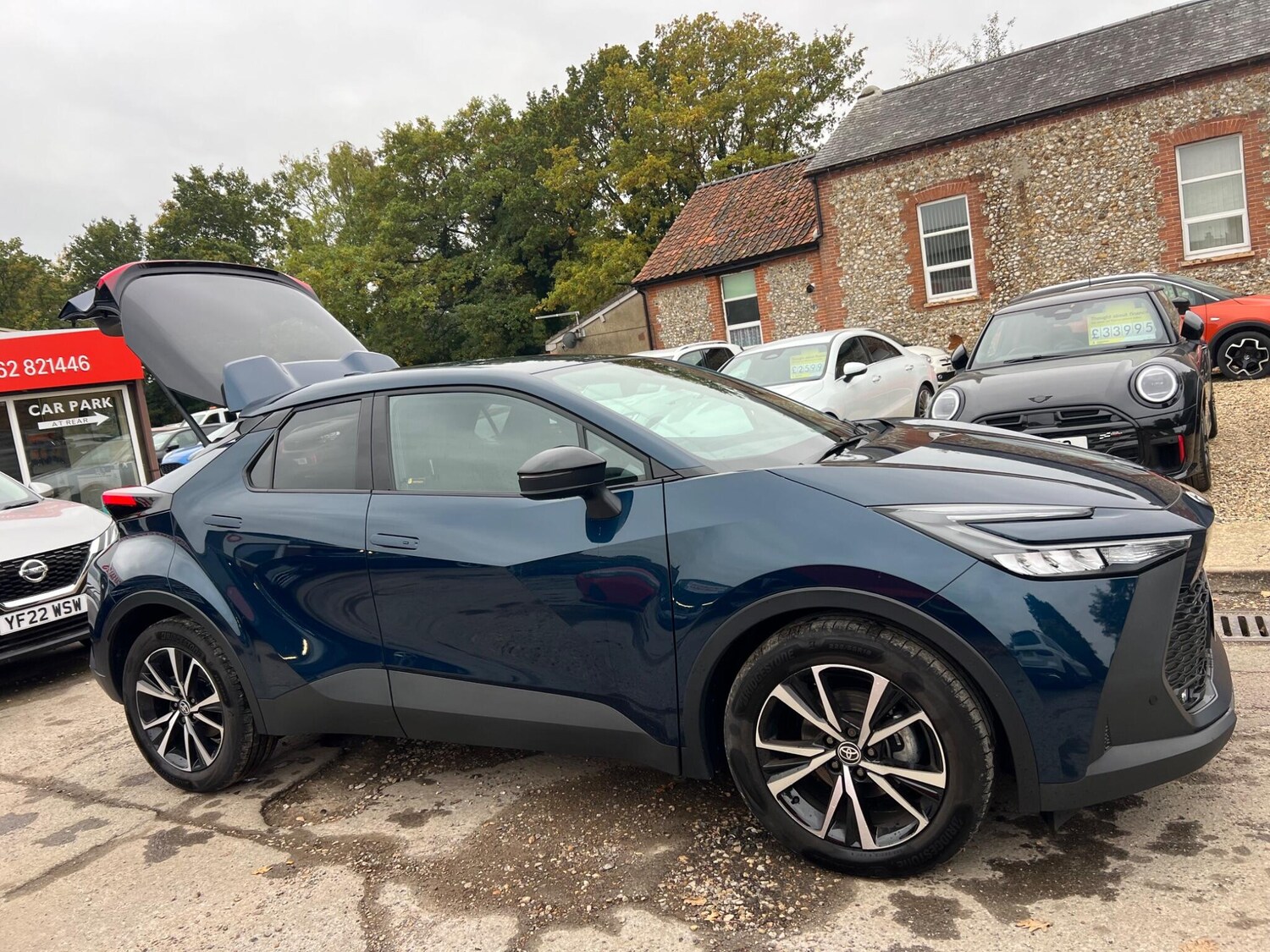 Used Toyota C-HR 2025 for sale - 76239009: Photo 6