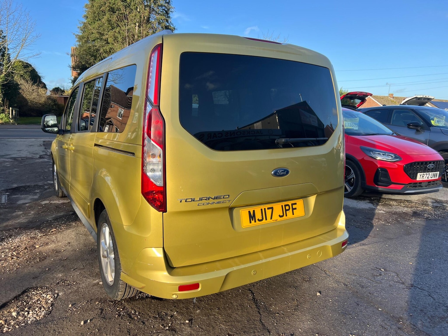 Used Ford Grand Tourneo Connect 2017 for sale - 76728175: Photo 10