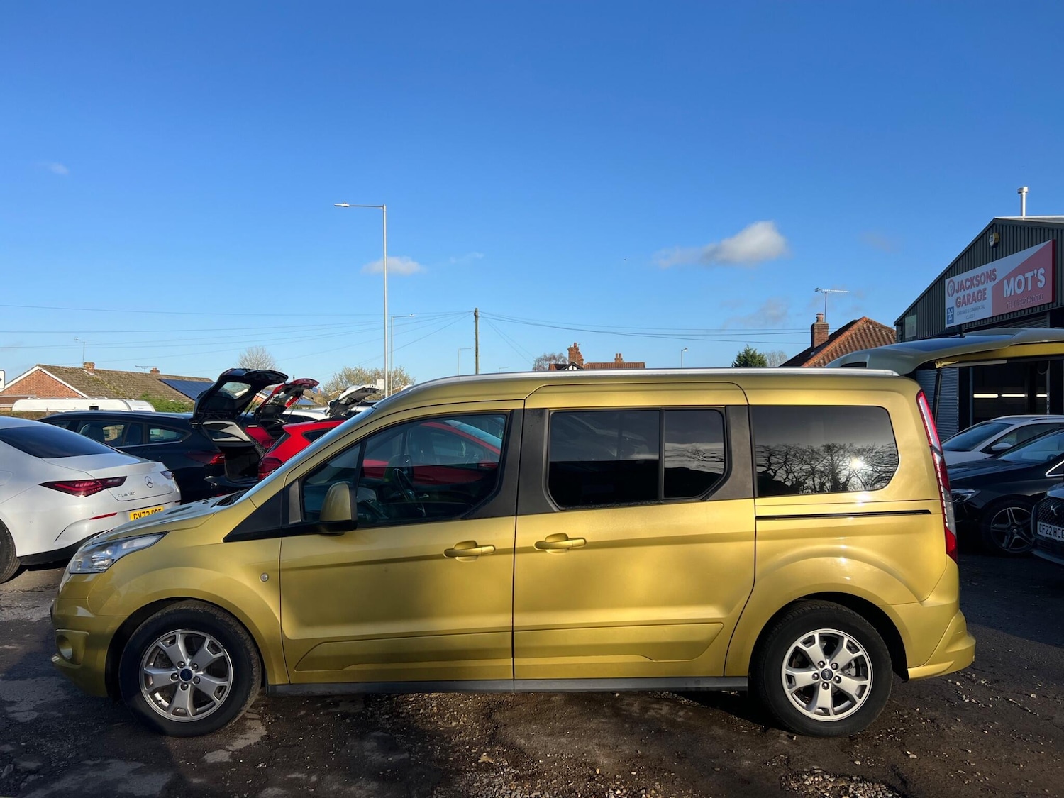 Used Ford Grand Tourneo Connect 2017 for sale - 76728175: Photo 12