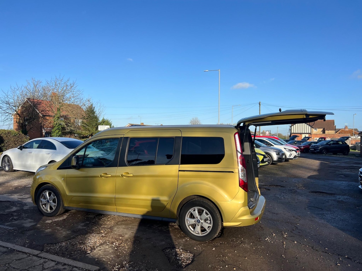 Used Ford Grand Tourneo Connect 2017 for sale - 76728175: Photo 16