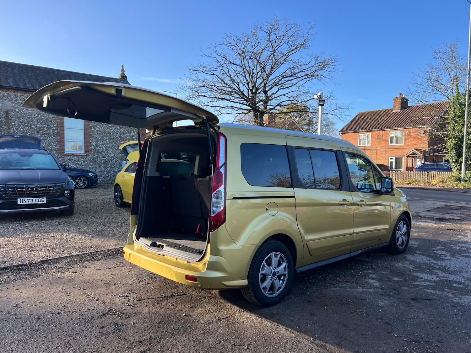 Used Ford Grand Tourneo Connect 2017 for sale - 76728175: Photo 22