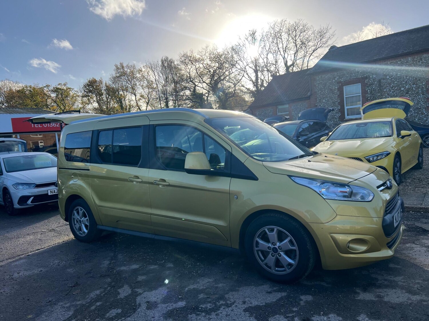 Used Ford Grand Tourneo Connect 2017 for sale - 76728175: Photo 25