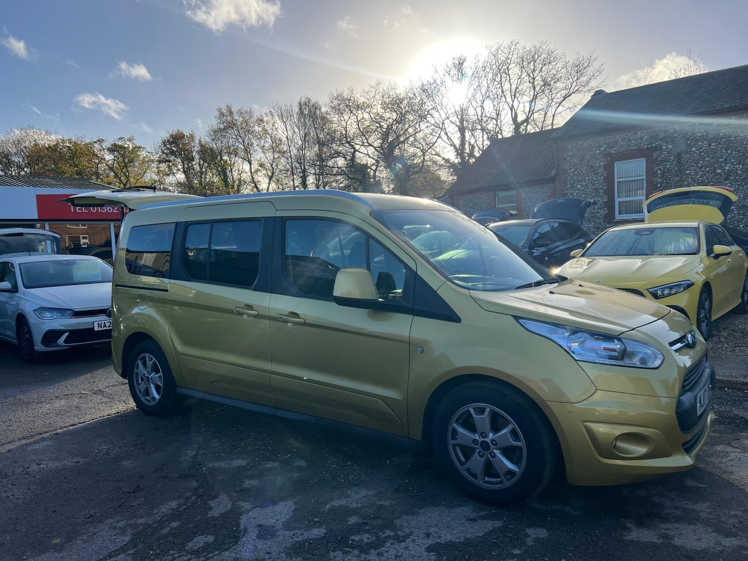 Used Ford Grand Tourneo Connect 2017 for sale - 76728175: Photo 26