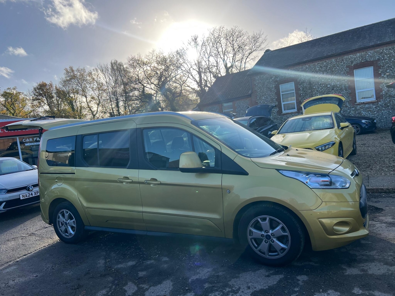 Used Ford Grand Tourneo Connect 2017 for sale - 76728175: Photo 27
