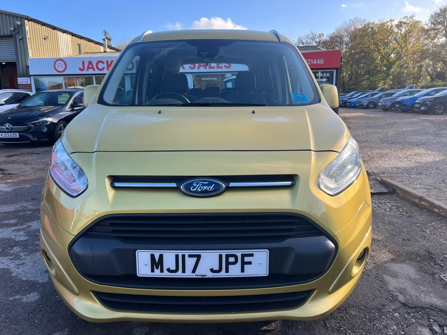 Used Ford Grand Tourneo Connect 2017 for sale - 76728175: Photo 32