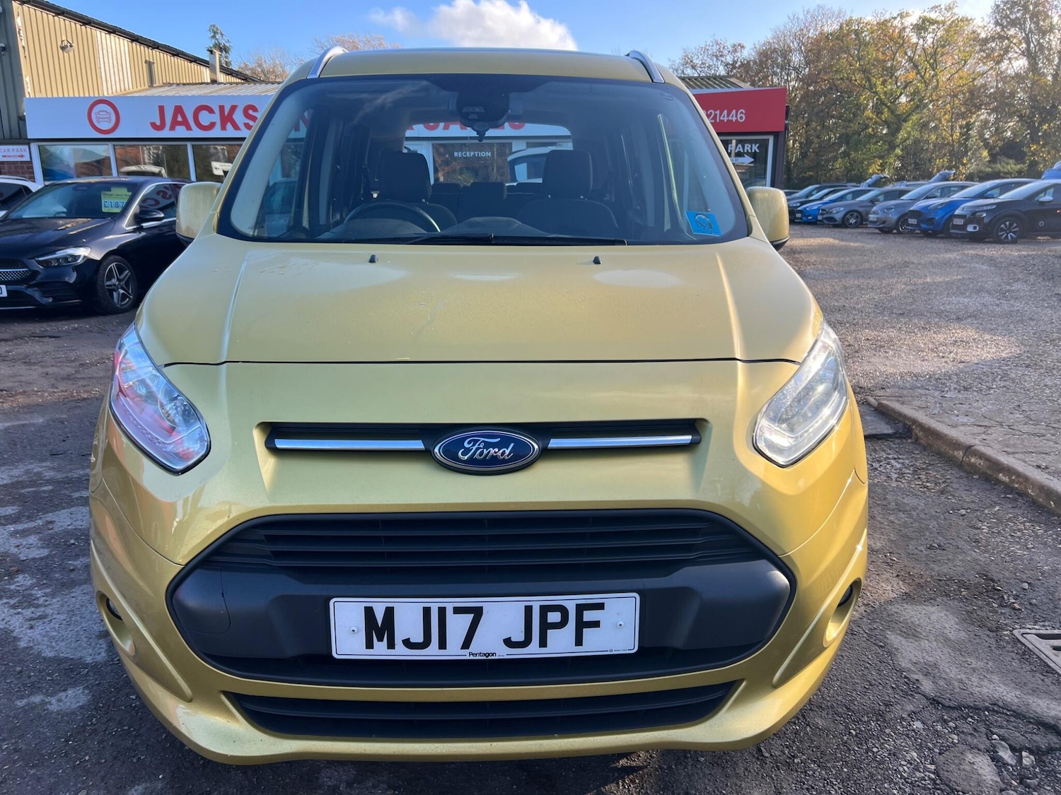 Used Ford Grand Tourneo Connect 2017 for sale - 76728175: Photo 33