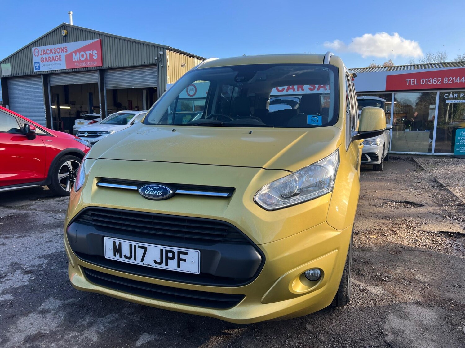 Used Ford Grand Tourneo Connect 2017 for sale - 76728175: Photo 35