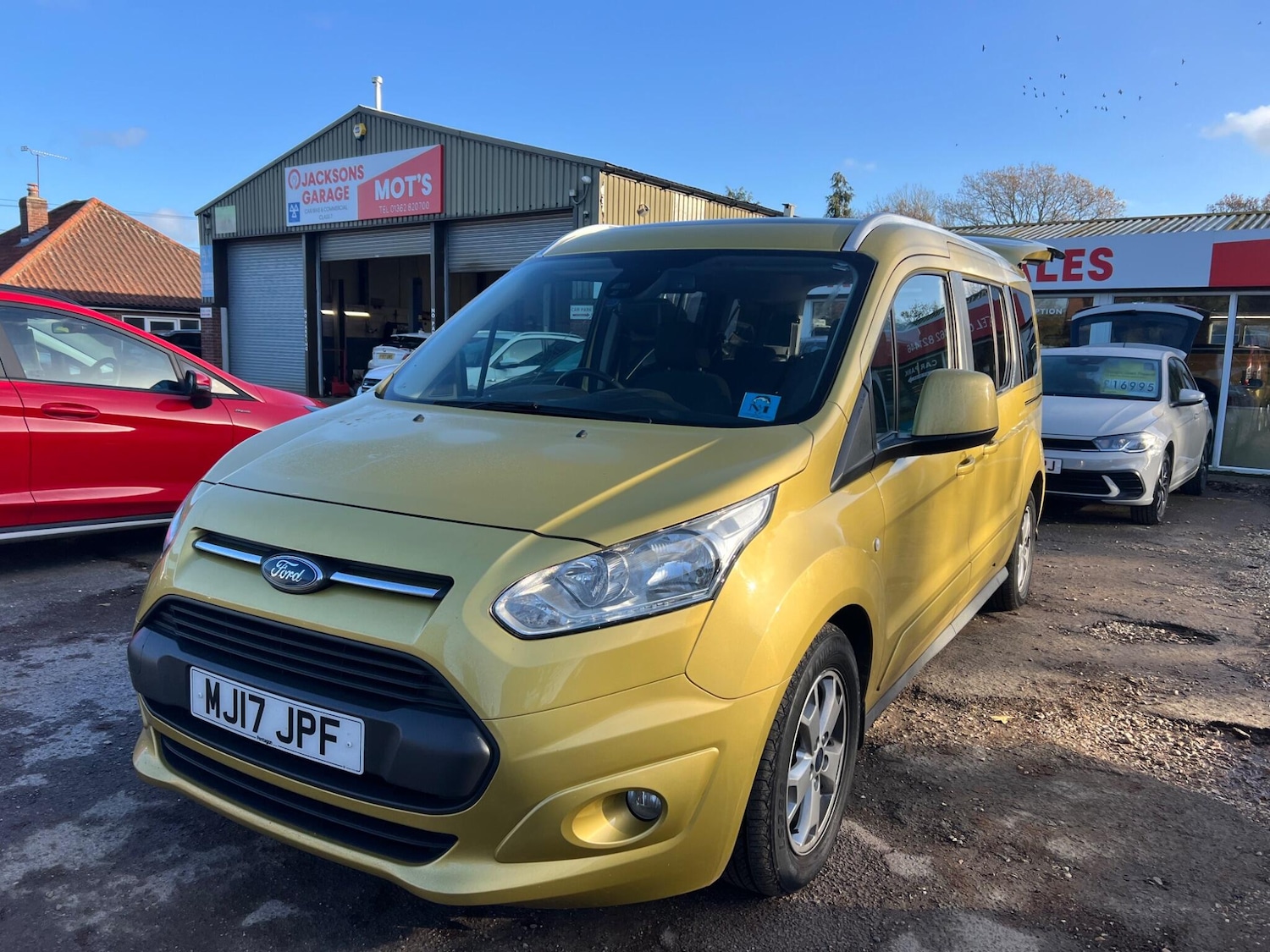 Used Ford Grand Tourneo Connect 2017 for sale - 76728175: Photo 42