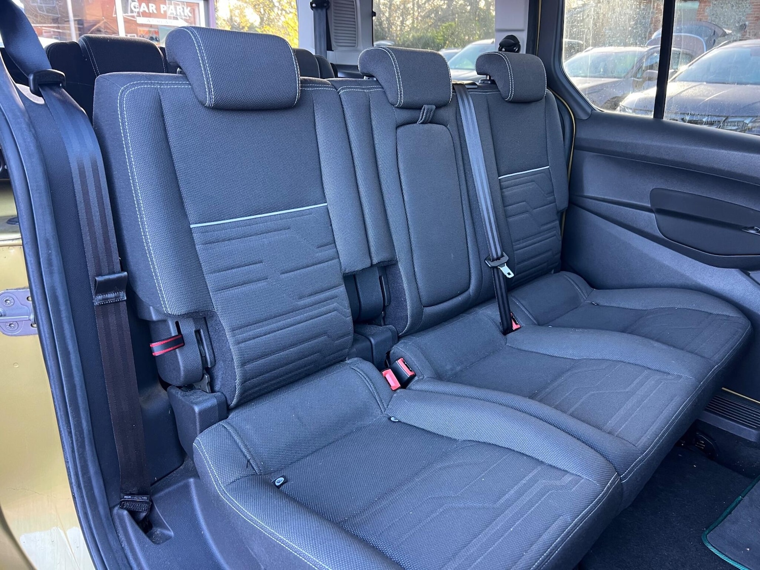 Used Ford Grand Tourneo Connect 2017 for sale - 76728175: Photo 48