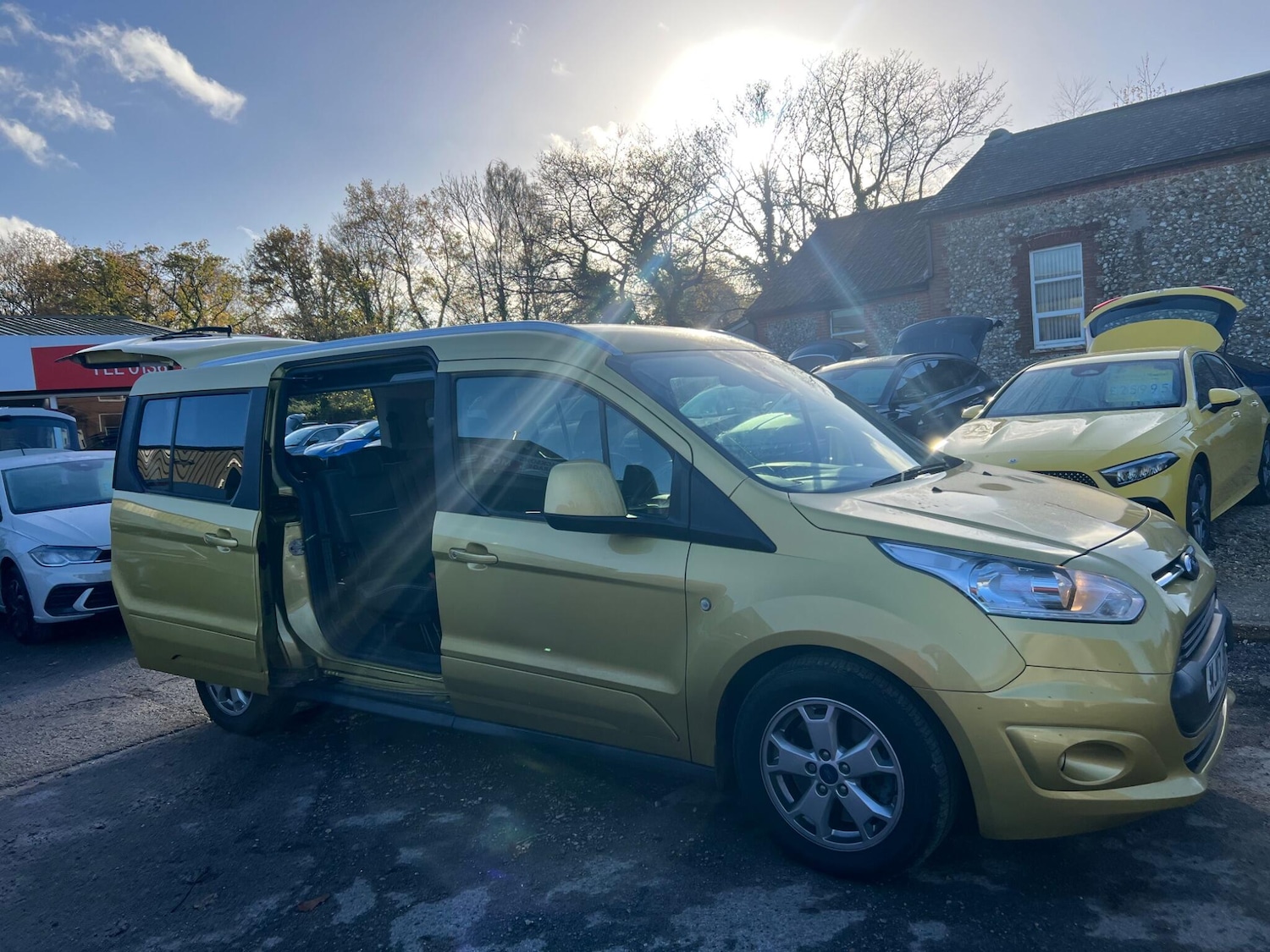 Used Ford Grand Tourneo Connect 2017 for sale - 76728175: Photo 53
