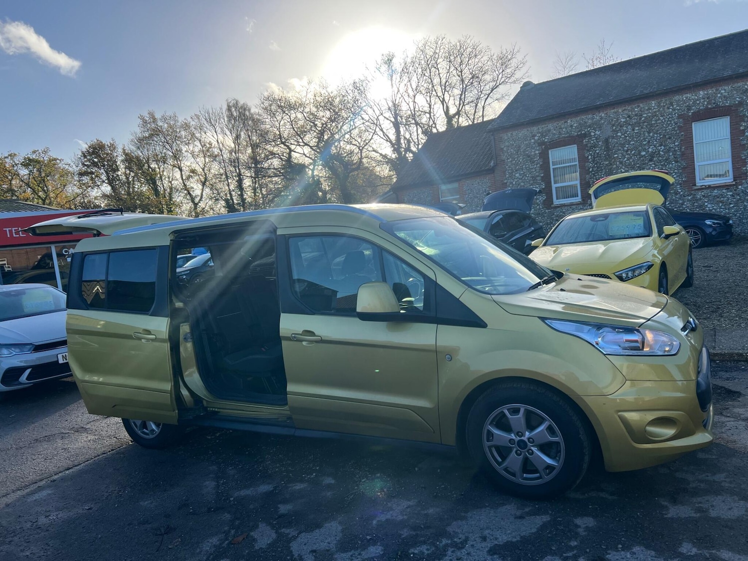 Used Ford Grand Tourneo Connect 2017 for sale - 76728175: Photo 55